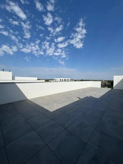 Apartament spectaculos cu terasa 70 mp utili! Bloc construit, finisat - 2