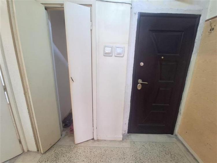 Apartament cu 2 camere semidecomandat în 9 Mai
