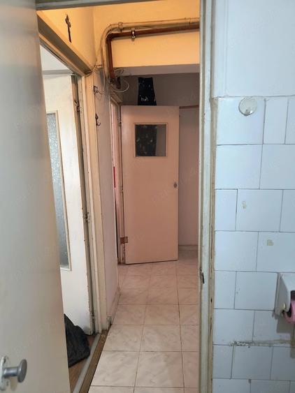 Garsonieră decomandată în UTA