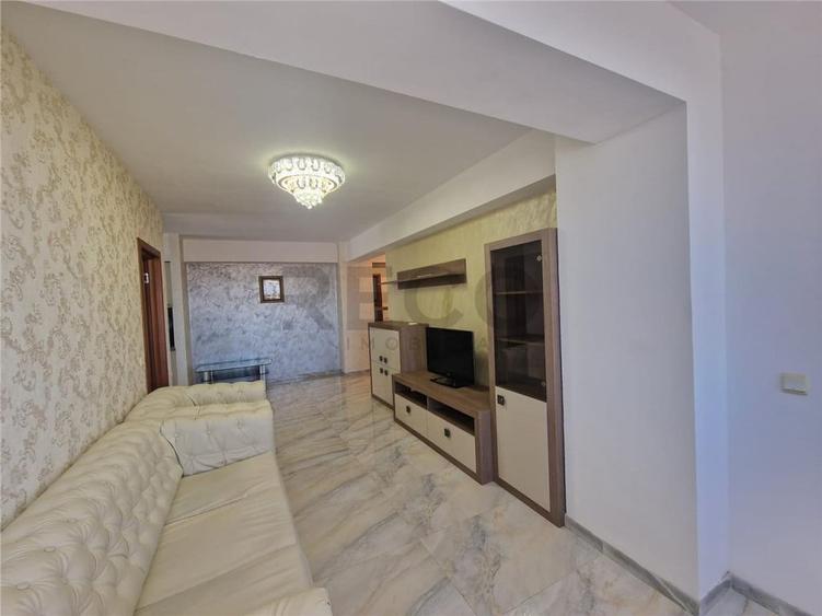 Apartament cu 3 camere decomandat în Nufărul