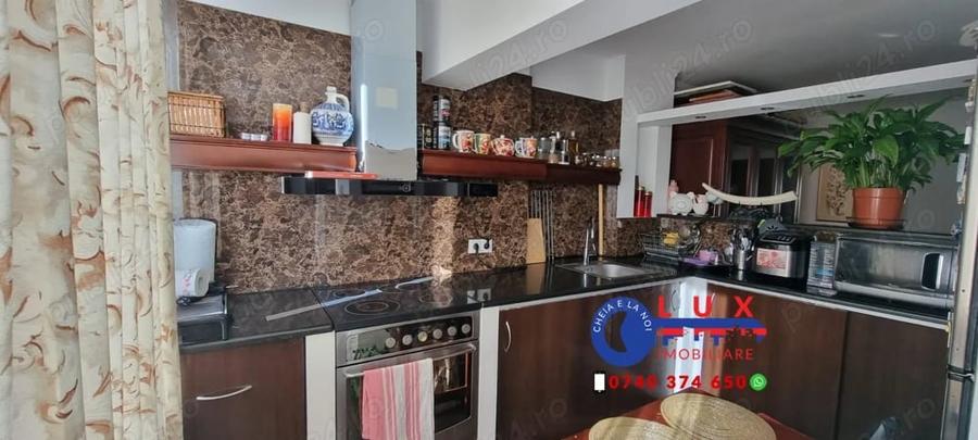Apartament cu 3 camere decomandat în Babadag