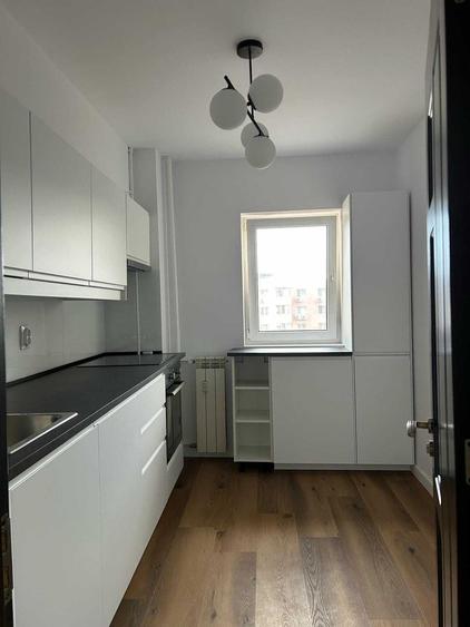 Apartament cu 2 camere decomandat în Crângași