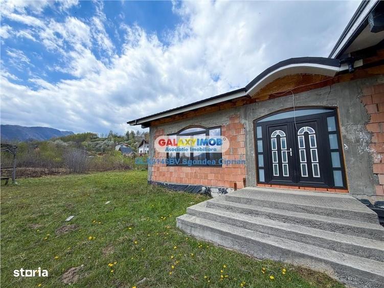 Casă cu 4 camere în Predeluț