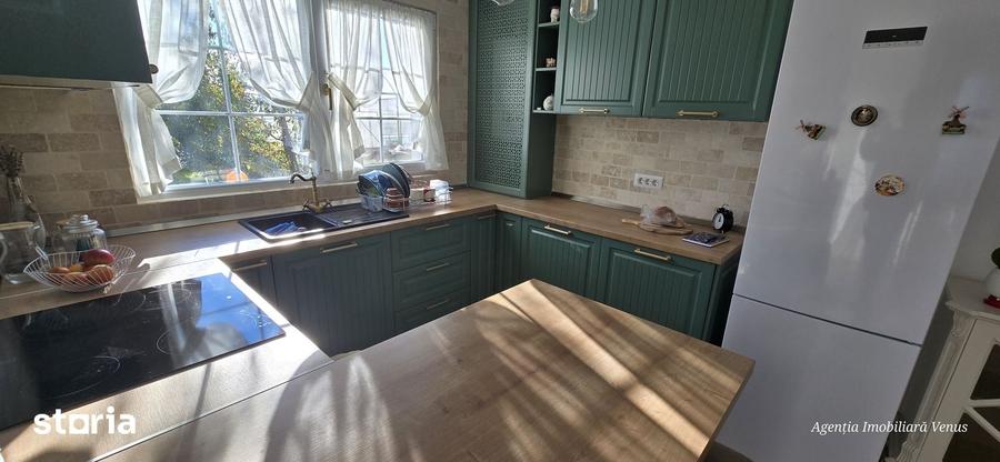 Casă cu 2 camere cu Teren 700 Mp în Central