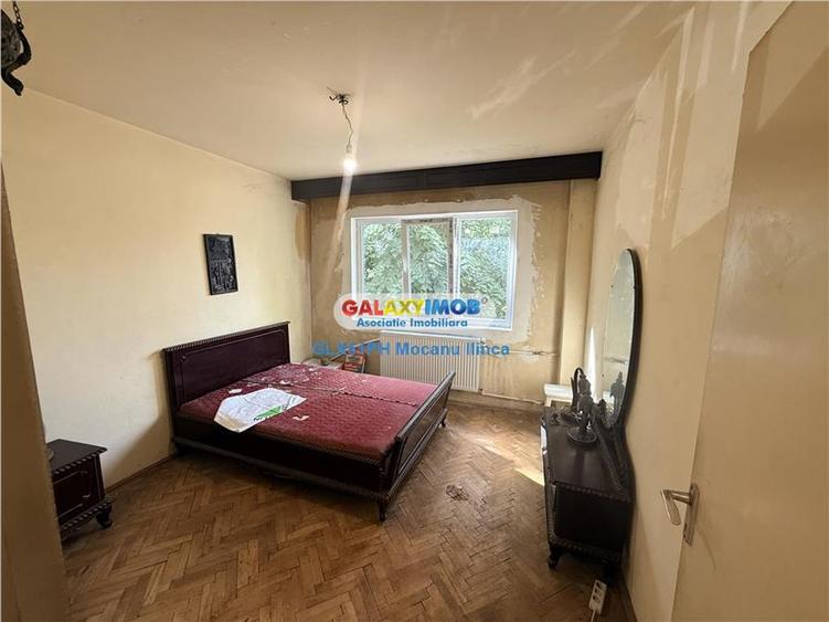 Apartament cu 3 camere semidecomandat în Nord