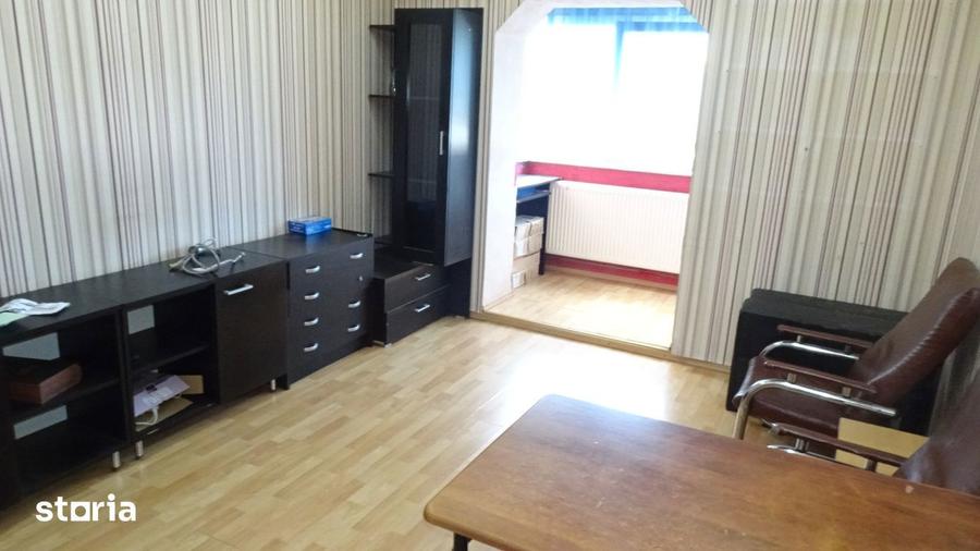 Apartament cu 3 camere în Scărișoara