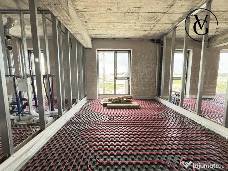 Apartament cu 4 camere decomandat în Central