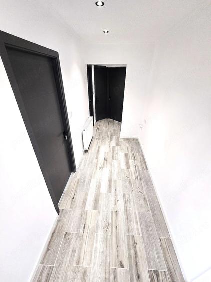 Apartament cu 3 camere semidecomandat în Ultracentral
