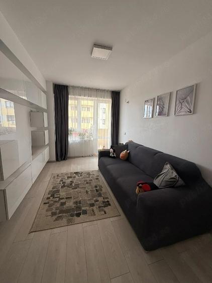 Apartament cu 3 camere decomandat în Cug