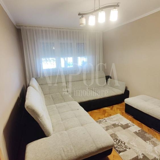 Apartament cu 4 camere decomandat în Rogerius