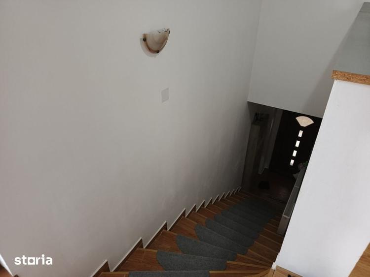 Apartament cu 3 camere decomandat în Sânandrei