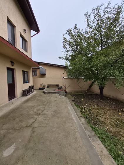 Casă individuală cu 5 camere cu Canalizare în Bragadiru