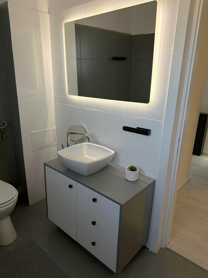 Apartament cu 2 camere decomandat, mobilat în Băneasa