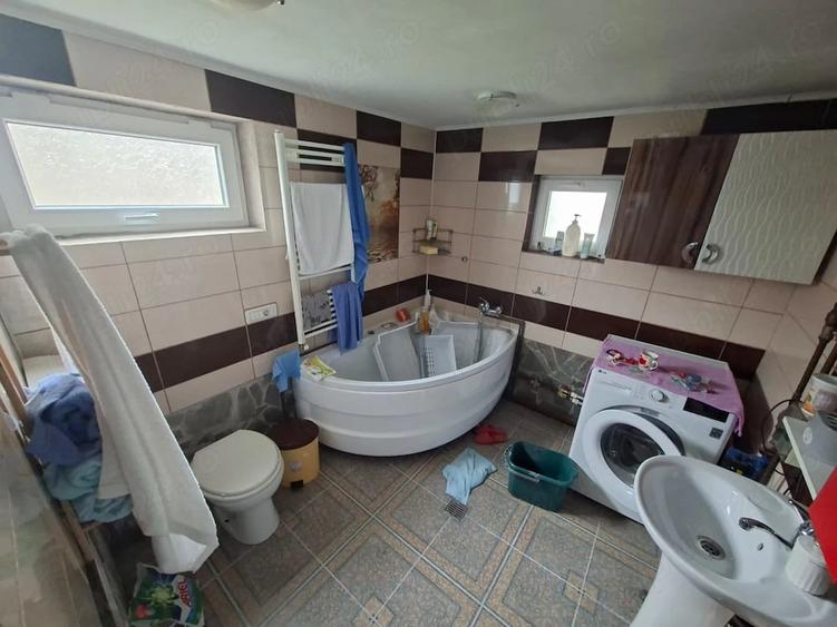 Casă cu 2 camere cu Teren 699 Mp în Mădei