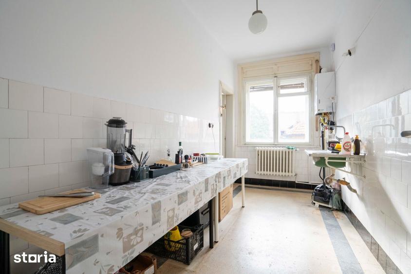 Apartament cu 4 camere în Ultracentral