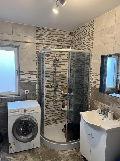 Apartament cu 3 camere, mobilat în Micro 4