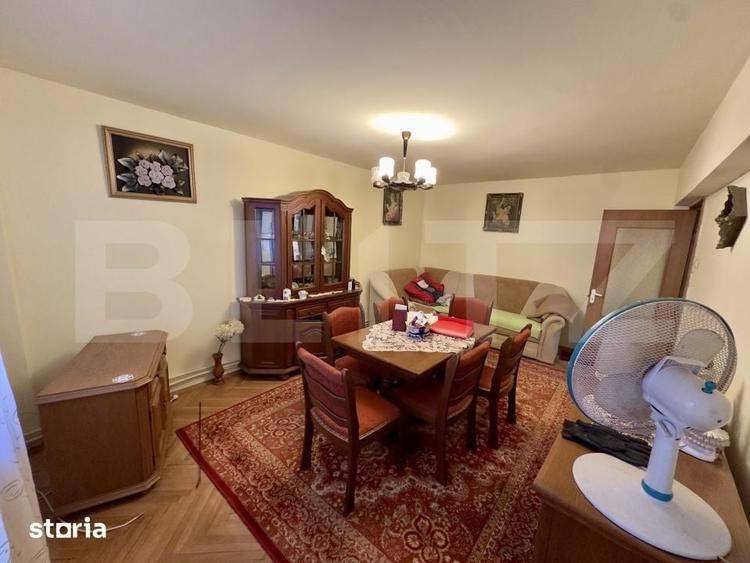 Apartament cu 3 camere decomandat în Central