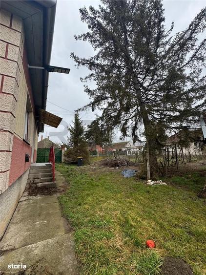 Casă cu 3 camere cu Teren 1900 Mp în Borș