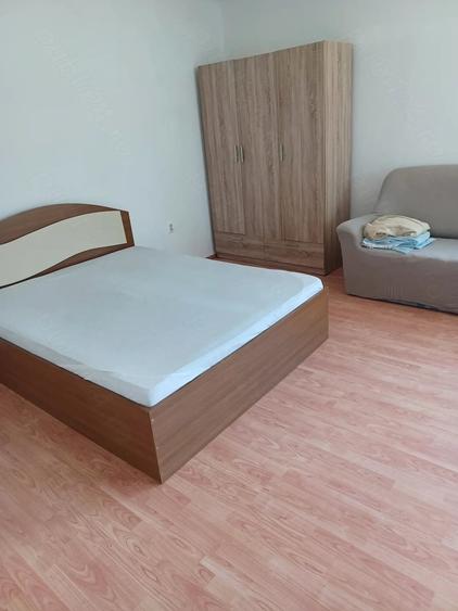 Casă cu 2 camere cu Teren 80 Mp în Central