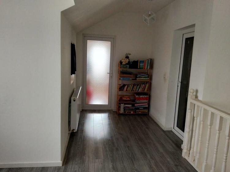 Casă cu 3 camere în Siminoc