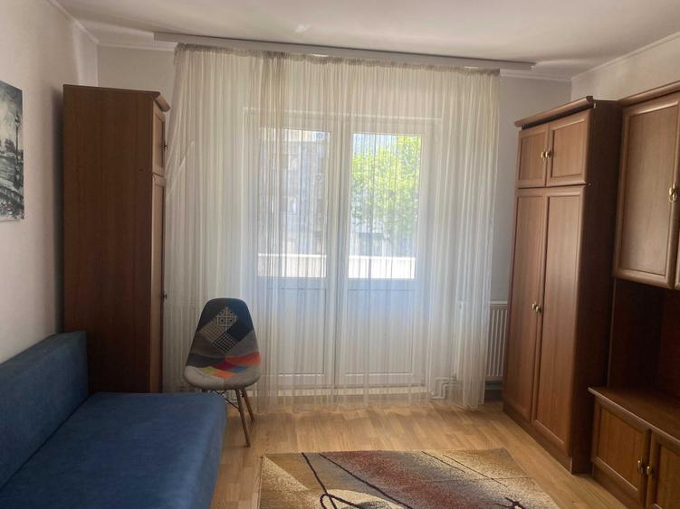 Apartament cu 2 camere semidecomandat în Exterior Vest