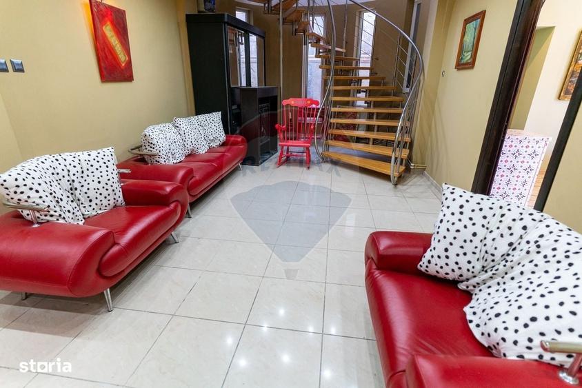 Spațiu comercial, de 700 mp, în Batiz