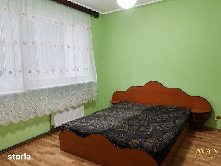 Apartament cu 3 camere semidecomandat în Astra