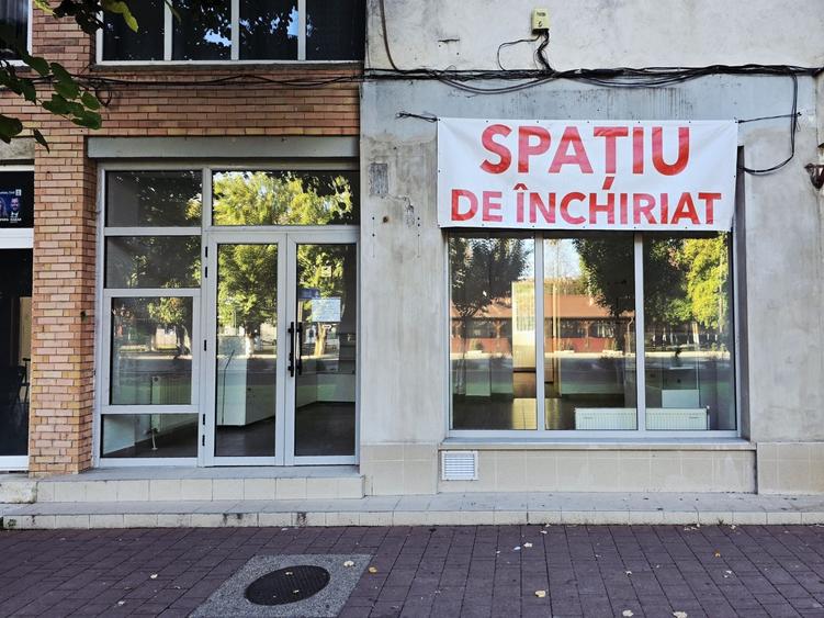 Spațiu comercial, de 99 mp, în Ultracentral