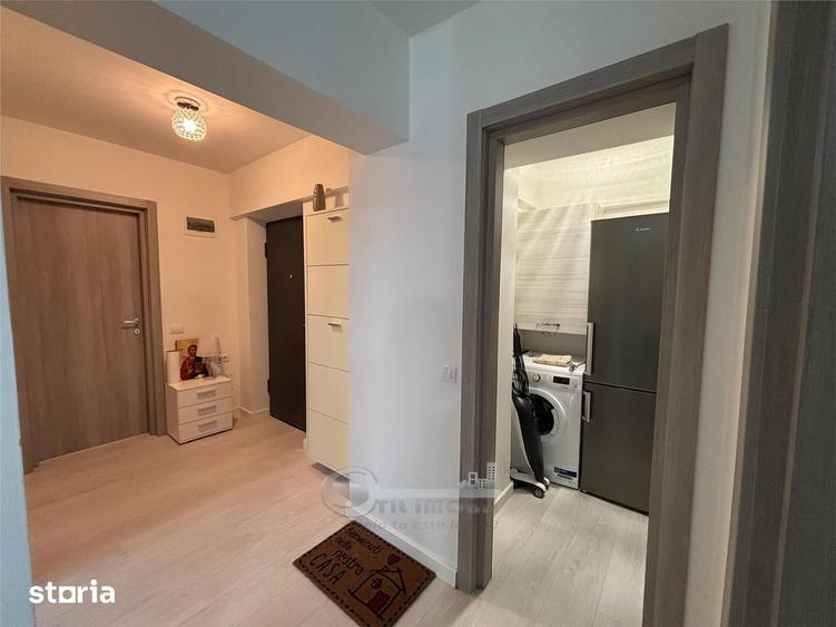 Apartament cu 2 camere decomandat în Bârnova