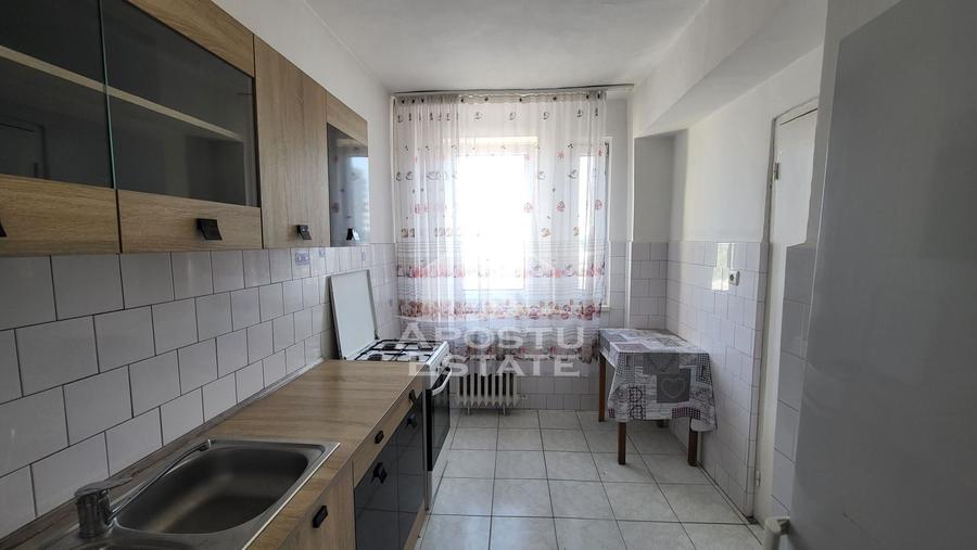 Apartament cu 2 camere decomandat, mobilat în Circumvalațiunii
