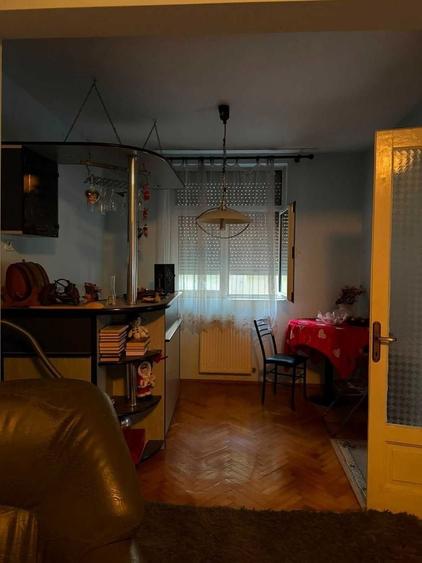 Casă individuală cu 3 camere cu Canalizare în Vatra Luminoasă