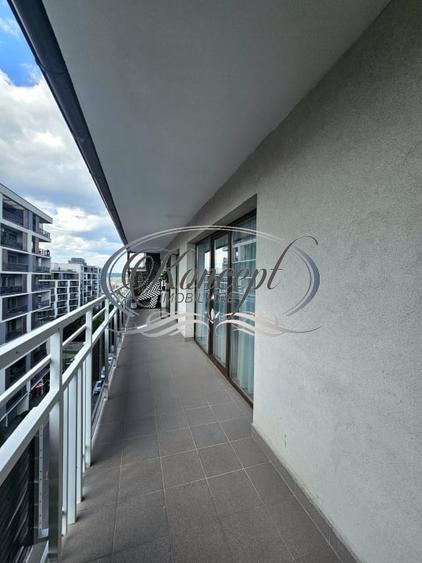 Apartament cu 5 camere semidecomandat, mobilat în Bună Ziua