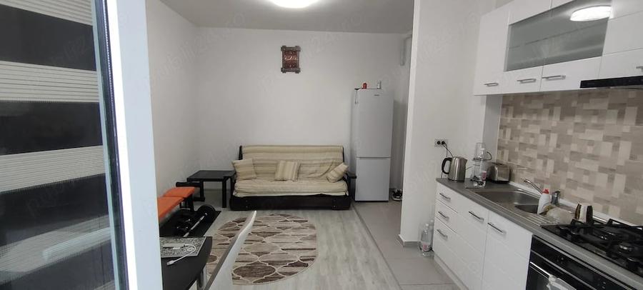 Apartament cu 2 camere semidecomandat în Roșu