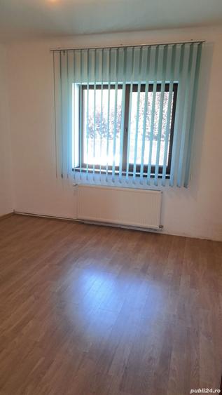 Casă cu 3 camere în Central