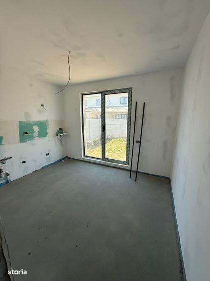 Casă cu 3 camere cu Teren 300 Mp în Clinceni