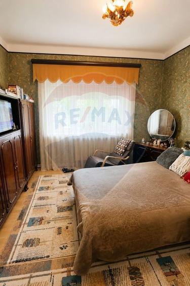 Apartament in casa cu 188mp teren, zona Hotel Ramada, scoala numarul 2 - 9