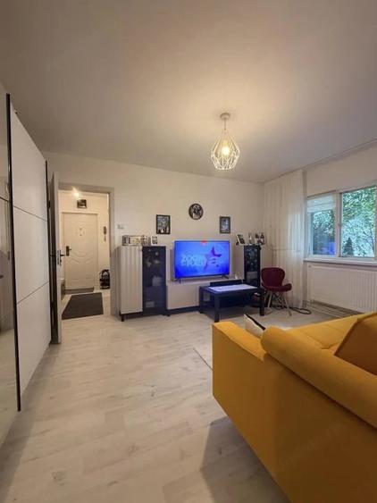 Apartament cu 2 camere, mobilat modern - zona Lipovei - 1