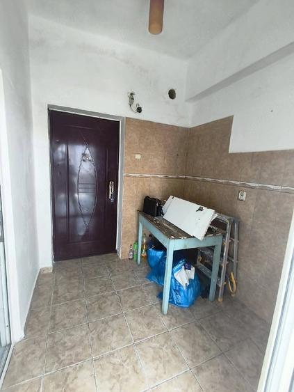 Garsonieră decomandată în Zahana