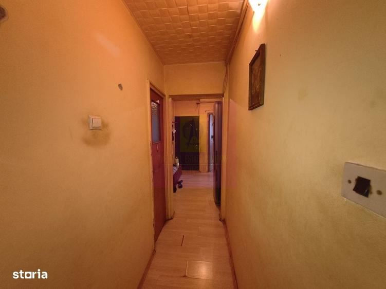 Apartament cu 3 camere decomandat în Colentina
