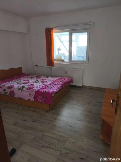 Apartament cu 3 camere decomandat în Muncii