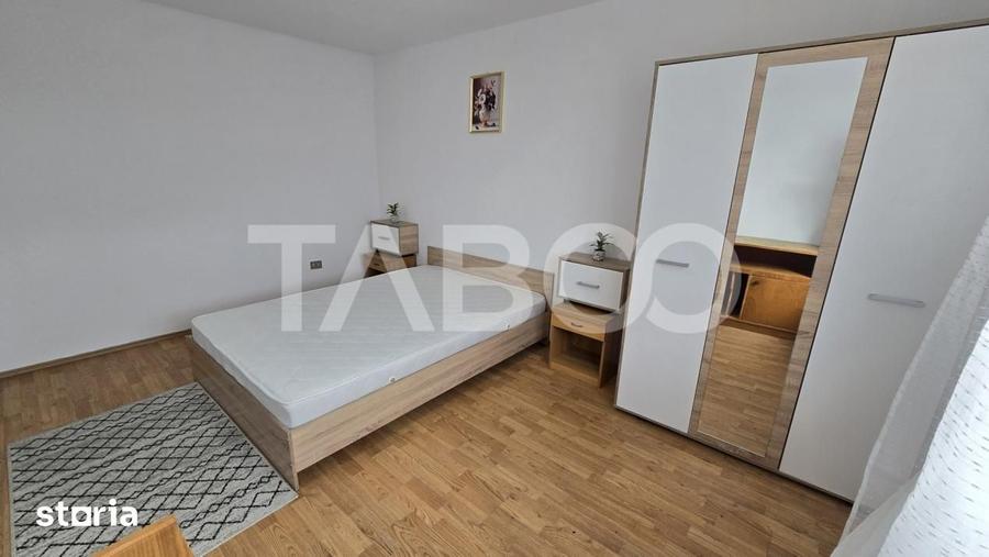 Apartament cu 3 camere semidecomandat, mobilat în Terezian