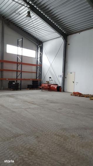 Spațiu comercial, de 1,700 mp, în Nord