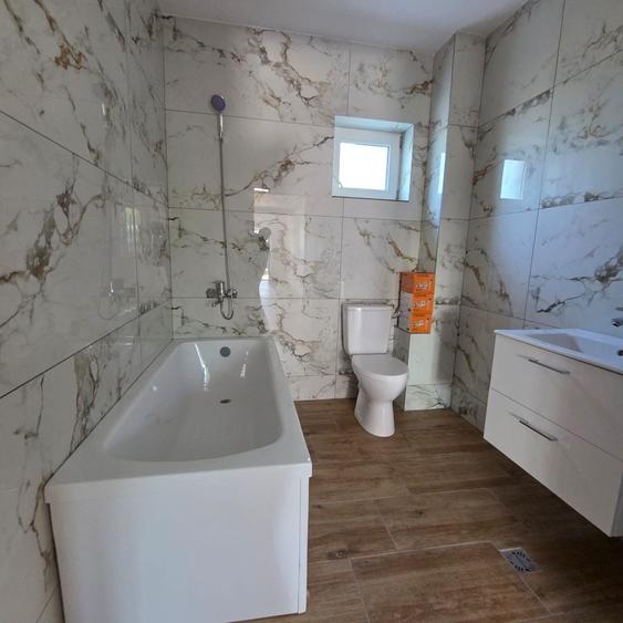 Casă cu 4 camere în Amara