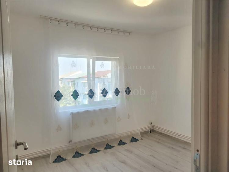 Apartament 2 camere decomandate, zona Narcisa - 3