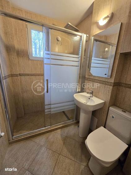 Apartament cu 2 camere semidecomandat în Podu Roș