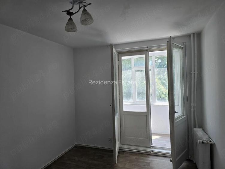 APARTAMENT 3 CAMERE & 2 BALCOANE BLOC REABILITAT TERMIC GORJULUI