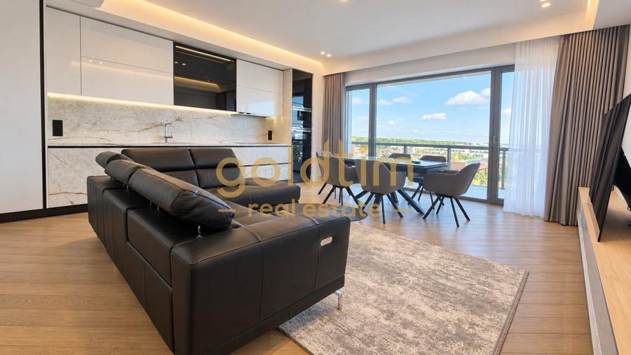 Apartament cu 3 camere semidecomandat, mobilat în Iancu Nicolae