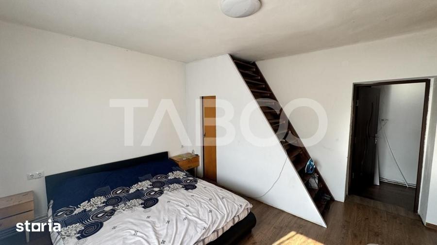 Casa individuala de vanzare cu 3 camere 500 mp teren Cornatel Sibiu - 1