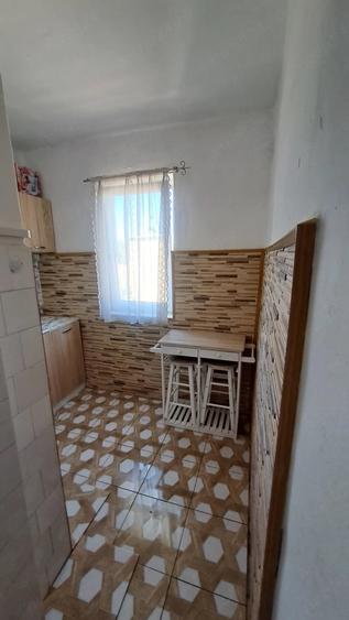 Garsonieră semidecomandată în Grădiște