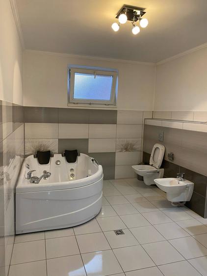 Casă cu 6 camere cu Canalizare în Călimănești